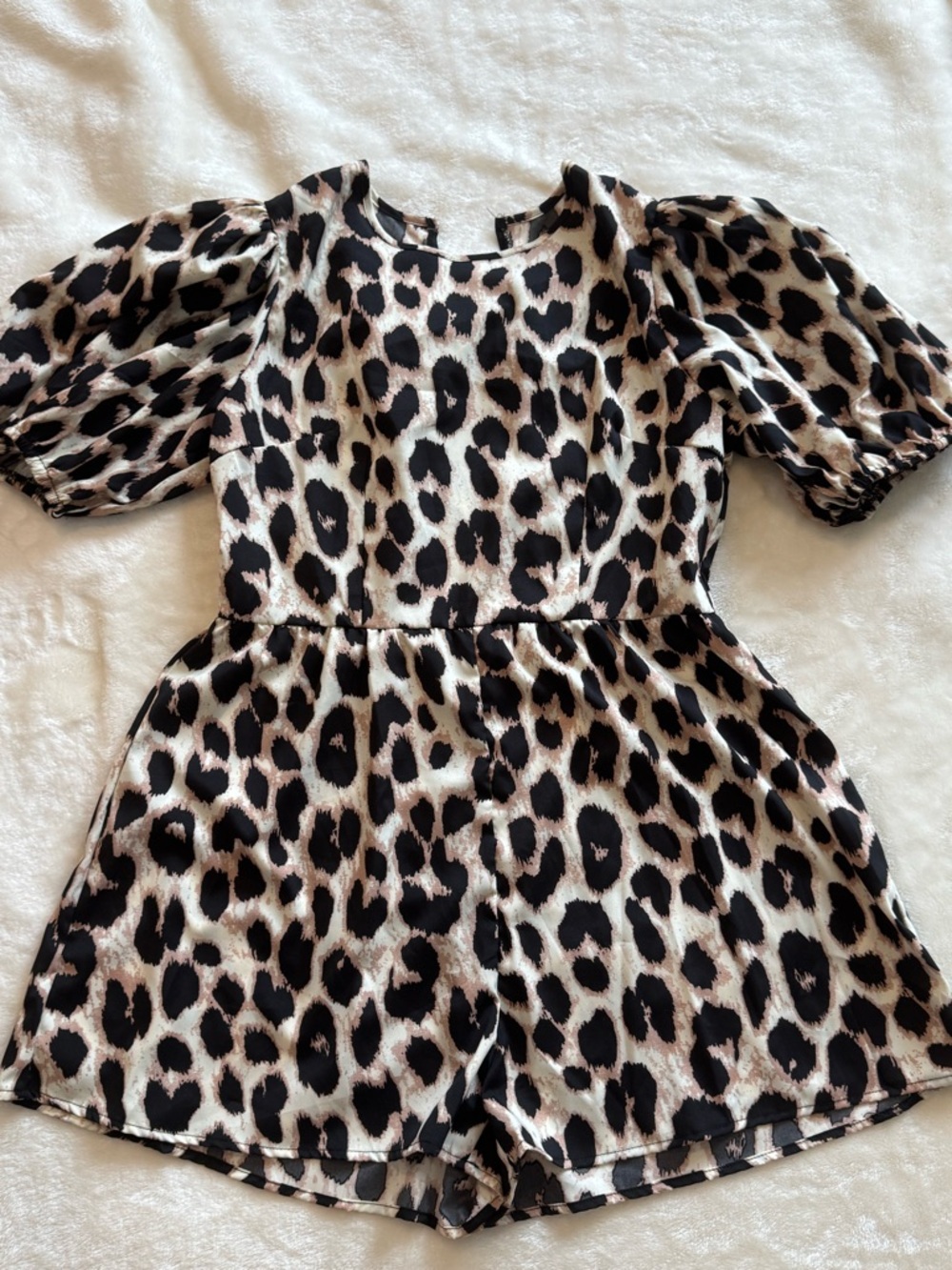 Leopard Print Puff Sleeve Romper - Neutral Spots